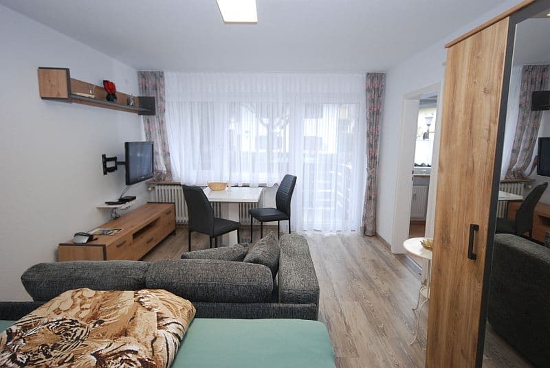 FeWo Schiller 55 EG re